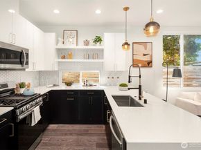7717 Mary Avenue NW C, Seattle WA 98117