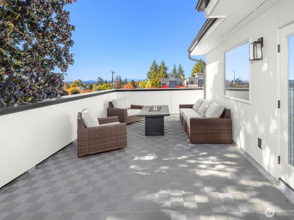 7717 Mary Avenue NW C, Seattle WA 98117