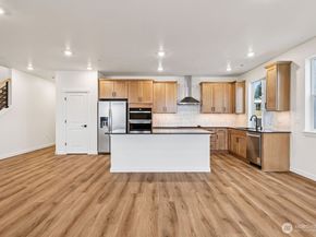 613 103rd Court SE SW 11, Lake Stevens WA 98258