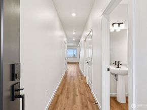 613 103rd Court SE SW 11, Lake Stevens WA 98258