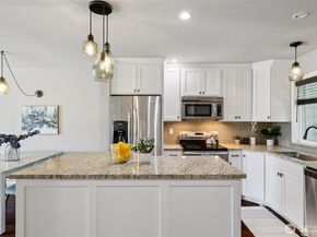 350 4th Avenue S A5, Kirkland WA 98033
