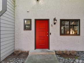 350 4th Avenue S A5, Kirkland WA 98033