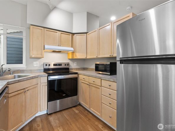 3926 243rd Place SE H201, Bothell WA 98021