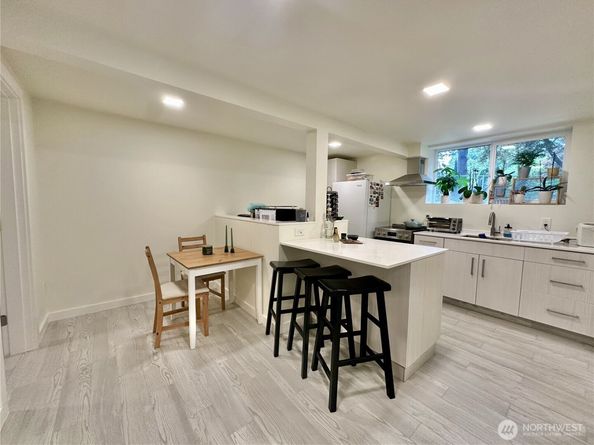 2918 74th Avenue, Mercer Island WA 98040