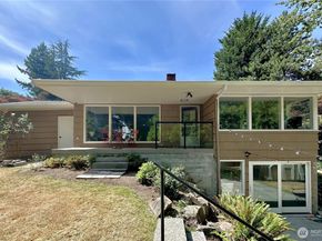 2918 74th Avenue, Mercer Island WA 98040