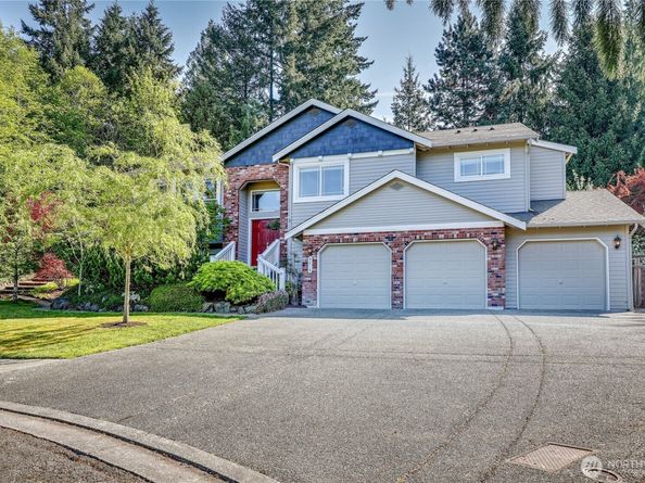 9418 NE Tidal Court, Bainbridge Island WA 98110