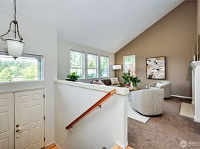 9418 NE Tidal Court, Bainbridge Island WA 98110