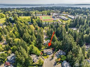 9418 NE Tidal Court, Bainbridge Island WA 98110