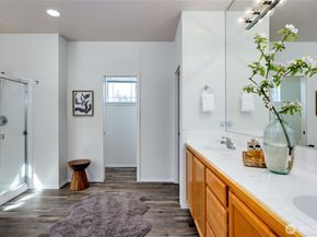 9418 NE Tidal Court, Bainbridge Island WA 98110