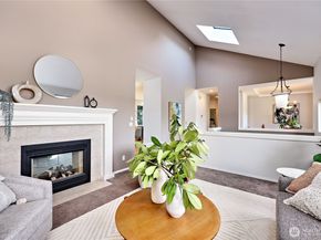 9418 NE Tidal Court, Bainbridge Island WA 98110