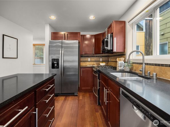 2120 W Ruffner Street, Seattle WA 98199