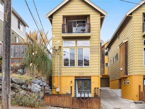 2120 W Ruffner Street, Seattle WA 98199