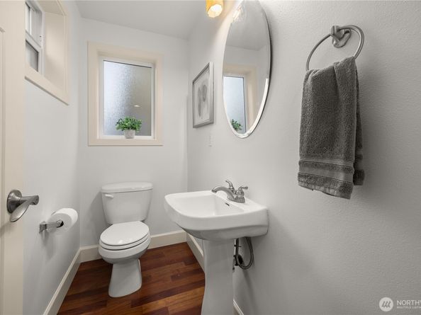 2120 W Ruffner Street, Seattle WA 98199