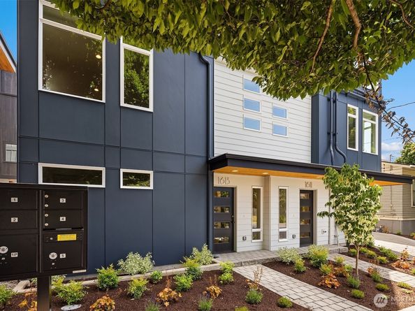 1613 N 50th Street, Seattle WA 98103