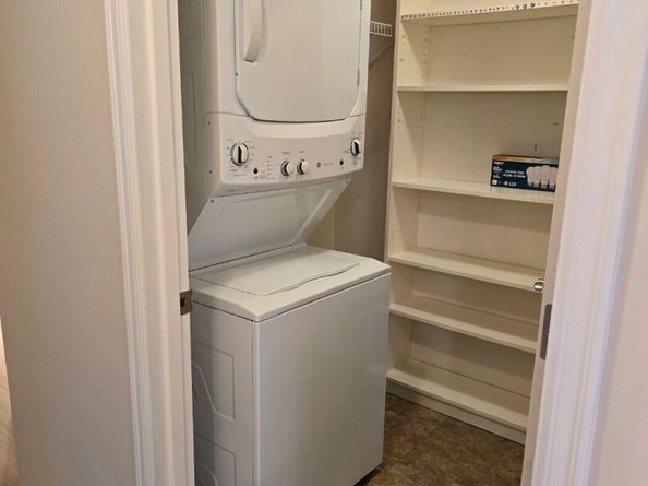 7207 210th Street SW 102, Edmonds WA 98026