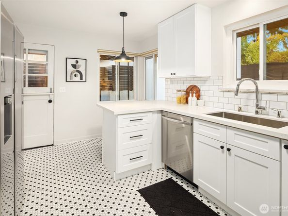 1556 S Pearl Street, Seattle WA 98108