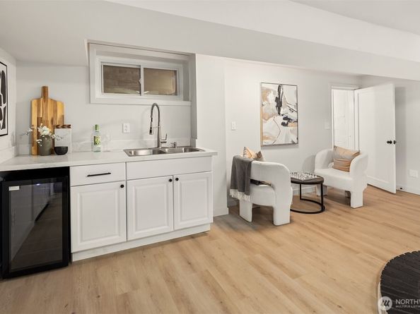 1556 S Pearl Street, Seattle WA 98108