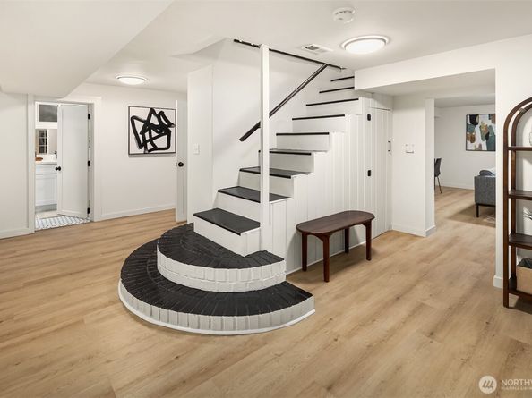 1556 S Pearl Street, Seattle WA 98108