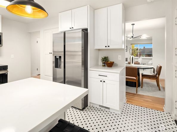 1556 S Pearl Street, Seattle WA 98108