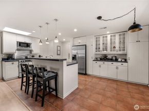 8851 48th Place W, Mukilteo WA 98275