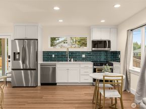 9253 6th Avenue NW b, Seattle WA 98117