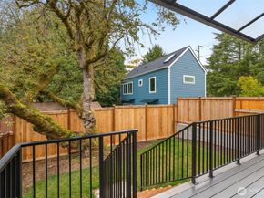 9253 6th Avenue NW b, Seattle WA 98117