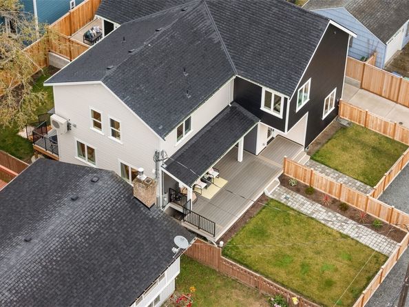 9253 6th Avenue NW b, Seattle WA 98117