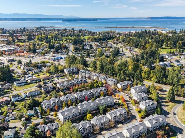 510 Pilchuck Path W2, Everett WA 98201