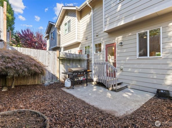 510 Pilchuck Path W2, Everett WA 98201