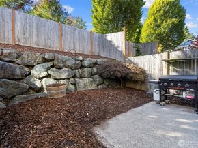 510 Pilchuck Path W2, Everett WA 98201