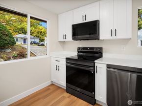 12026 70th Avenue S, Seattle WA 98178