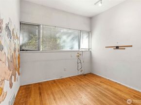 12117 SE 26th Street, Bellevue WA 98005