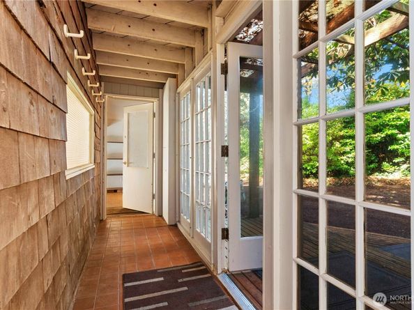 12117 SE 26th Street, Bellevue WA 98005