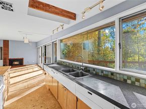 12117 SE 26th Street, Bellevue WA 98005