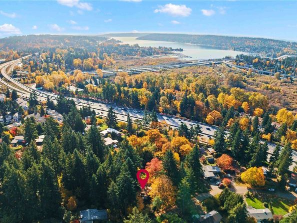 12117 SE 26th Street, Bellevue WA 98005