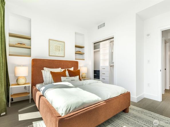 2033 2nd Avenue 1111, Seattle WA 98121