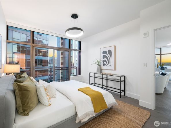2033 2nd Avenue 1111, Seattle WA 98121