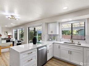 20809 33rd Avenue W, Lynnwood WA 98036