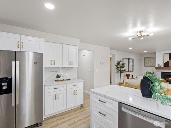 20809 33rd Avenue W, Lynnwood WA 98036