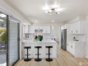 20809 33rd Avenue W, Lynnwood WA 98036