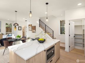 11125 105th Avenue NE, Kirkland WA 98033