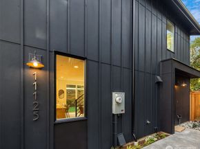 11125 105th Avenue NE, Kirkland WA 98033