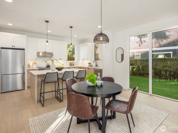 11125 105th Avenue NE, Kirkland WA 98033