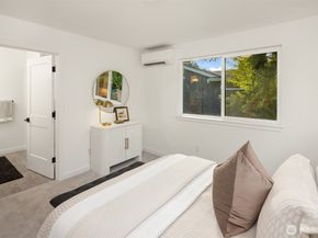 11125 105th Avenue NE, Kirkland WA 98033