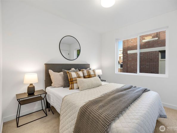 2102 1st Avenue N, Seattle WA 98109