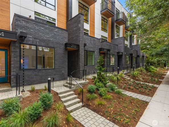 2102 1st Avenue N, Seattle WA 98109