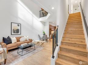 2102 1st Avenue N, Seattle WA 98109