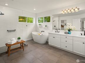 22824 NE 100th Place, Redmond WA 98053