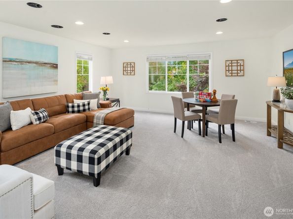 22824 NE 100th Place, Redmond WA 98053
