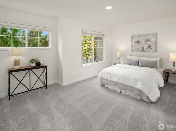 22824 NE 100th Place, Redmond WA 98053
